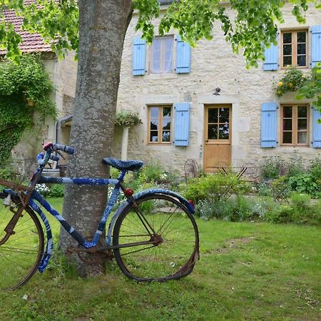 Le Vieux Velo Bed & Breakfast Chaptuzat Exterior photo