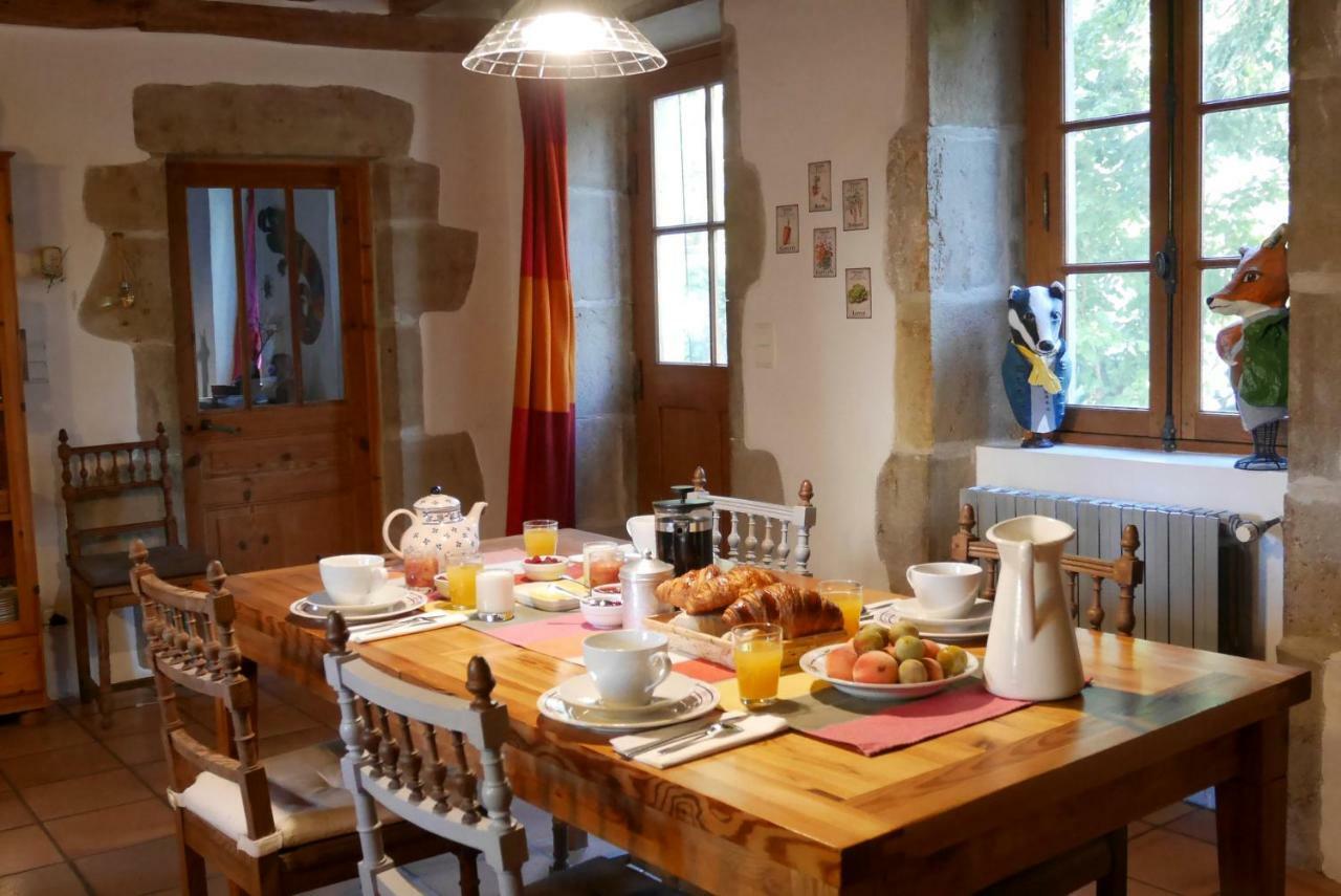 Le Vieux Velo Bed & Breakfast Chaptuzat Exterior photo